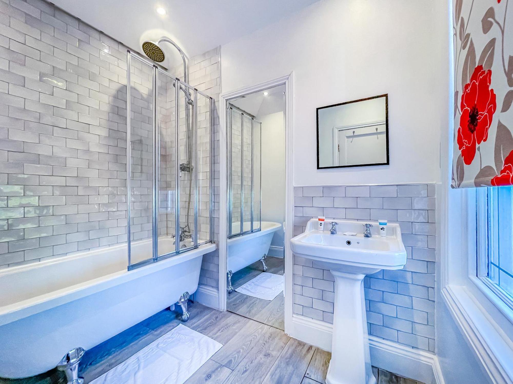 *Rf9Bc* For Your Most Relaxed & Cosy Stay + Free Parking + Free Fast Wifi * Leeds  Eksteriør bilde