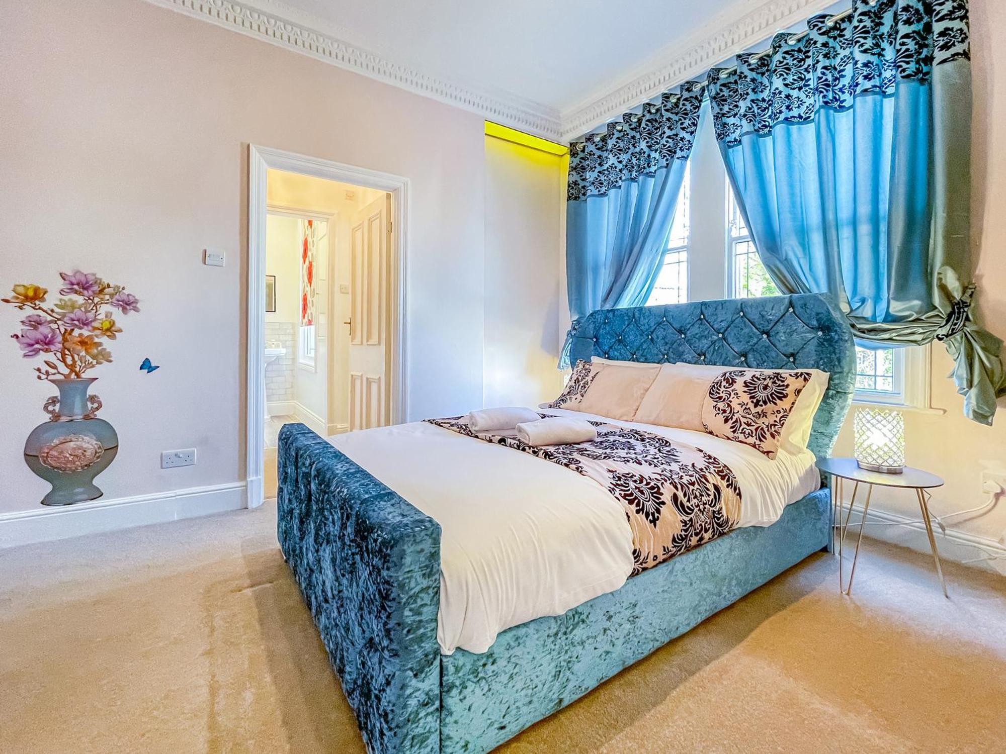 *Rf9Bc* For Your Most Relaxed & Cosy Stay + Free Parking + Free Fast Wifi * Leeds  Eksteriør bilde